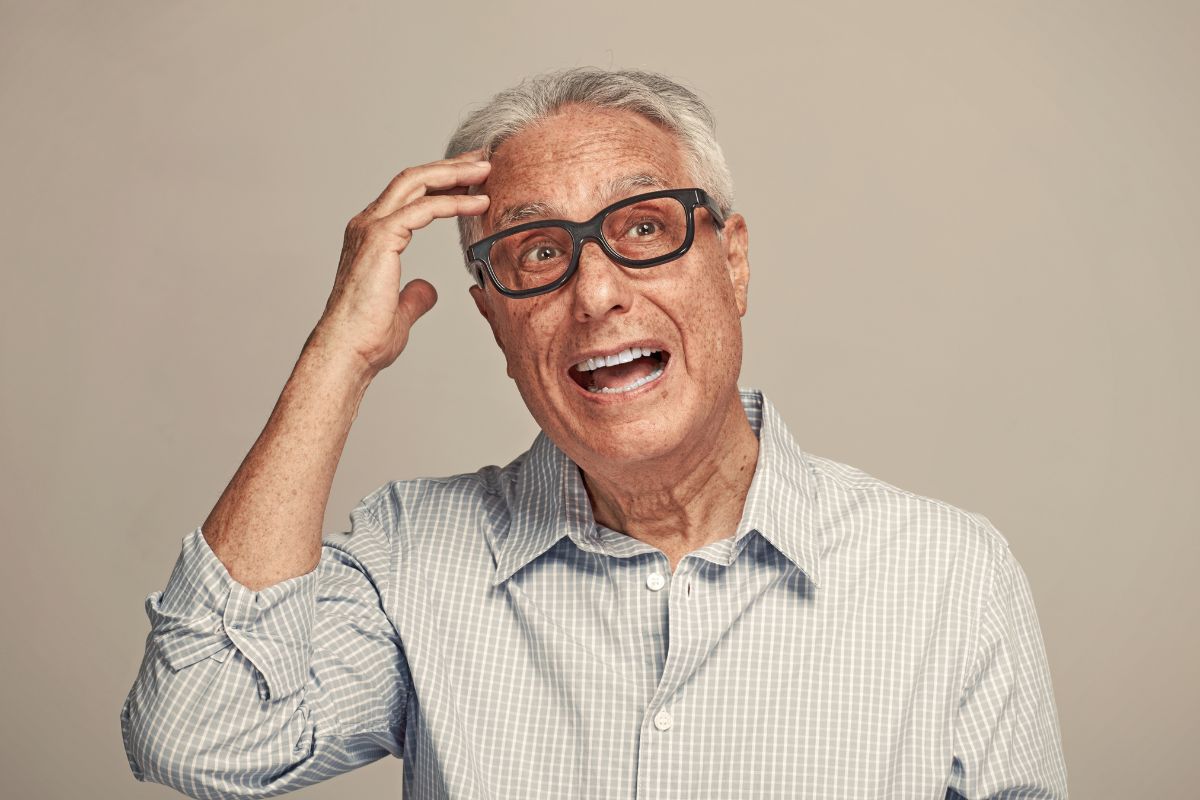 Man thinking about changing Medicare plans