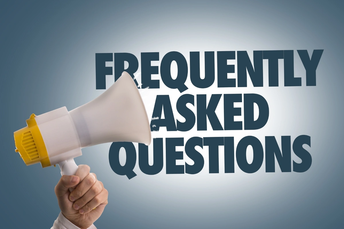 Mic shouting FAQ about Medicare Advantage